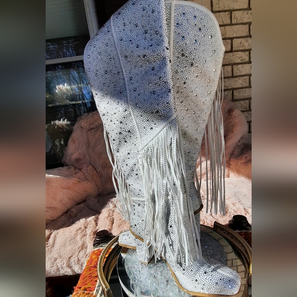 Jessica SimpsonAsire Rhinestone Western Fringe Boots - Picture 3 of 15